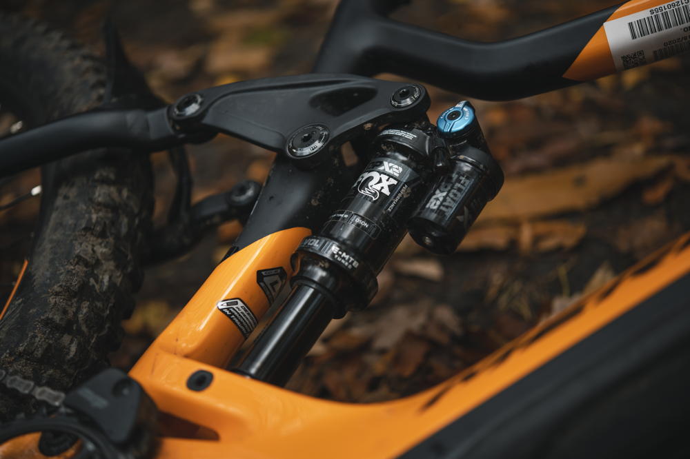 R853811.jpg R853811.jpg